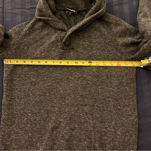 Express Heathered Grey Sweater Size M - Picture 8 of 10